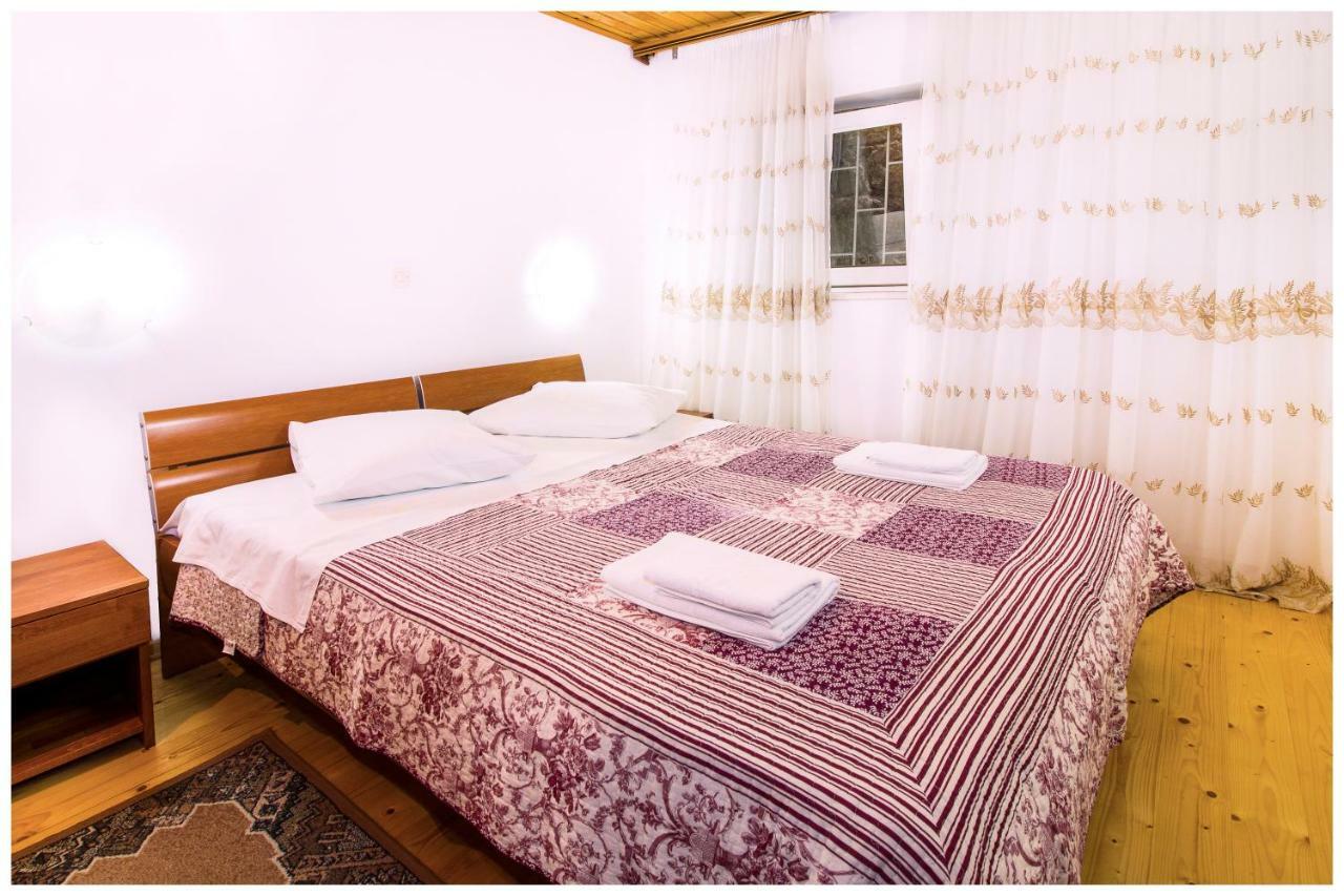 Apartments Mirabella Омиш Экстерьер фото